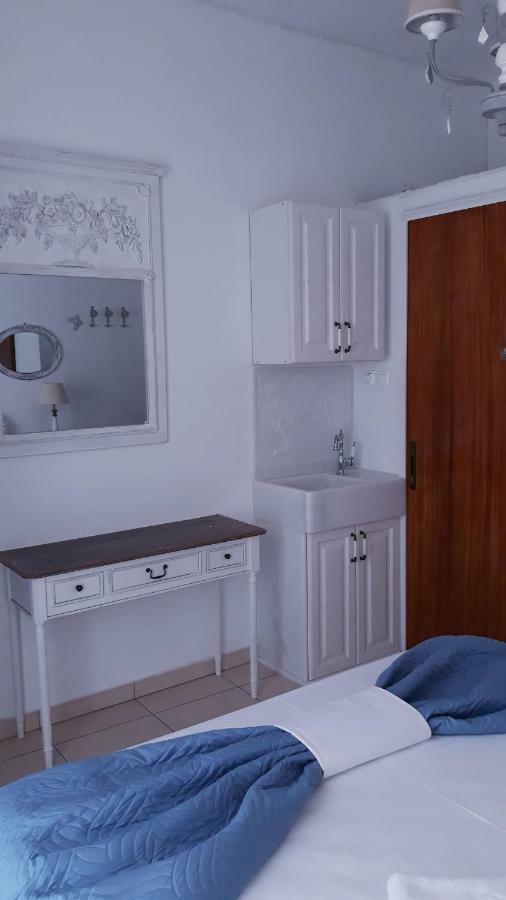 Christos Rooms Palaiochora Zewnętrze zdjęcie